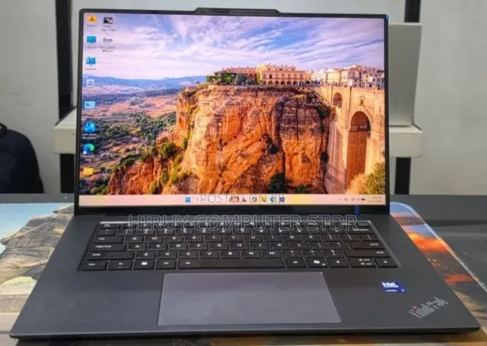 New Laptop Lenovo ThinkPad A20m 32GB Intel Core Ultra 7 SSD 1T