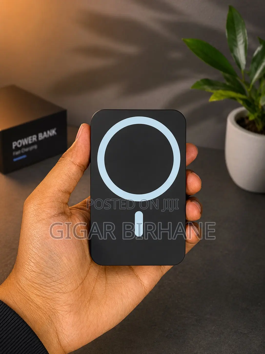 Levino Wireless & Built-in Cable Power Bank – Fast Charging
