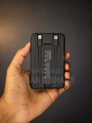 Levino Wireless & Built-in Cable Power Bank – Fast Charging