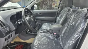 Toyota Hilux 2010 White