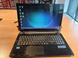 Laptop Toshiba Satellite C55 8GB Intel Core i3 SSD 256GB