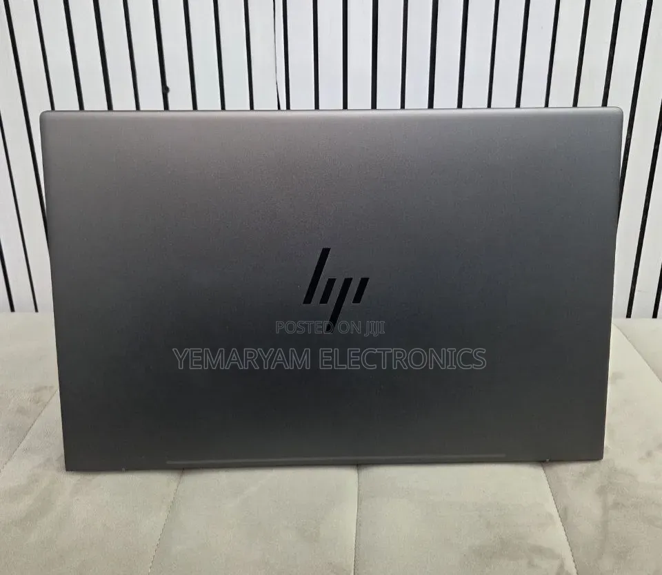 New Laptop HP Envy 17 16GB Intel Core Ultra 7 SSD 512GB