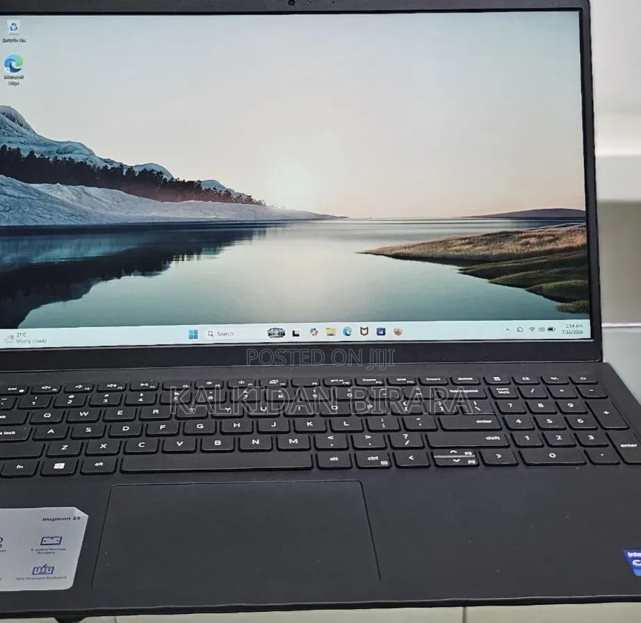 New Laptop Dell Inspiron 15 16GB Intel Core i7 SSD 512GB