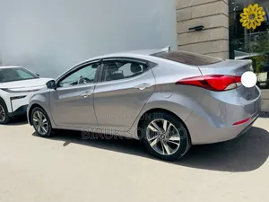 Hyundai Avante 2014 Silver