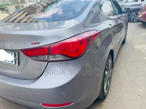 Hyundai Avante 2014 Silver