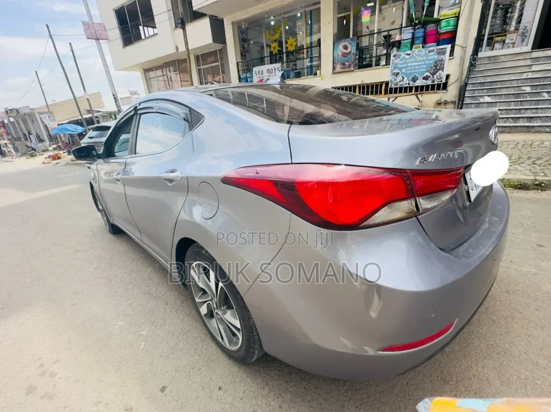 Hyundai Avante 2014 Silver