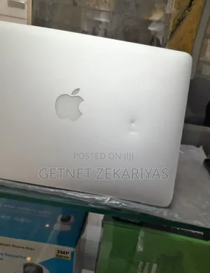 New Laptop Apple MacBook Air 2013 8GB Intel Core i5 SSD 256GB
