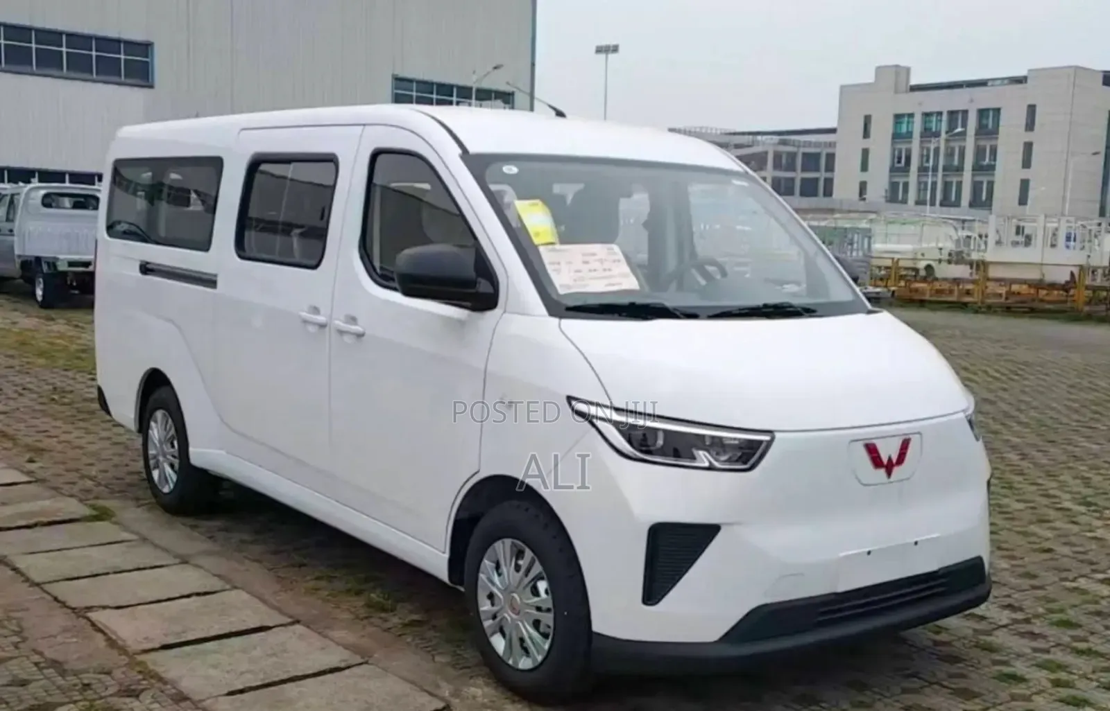 New Wuling EV80 2025 White