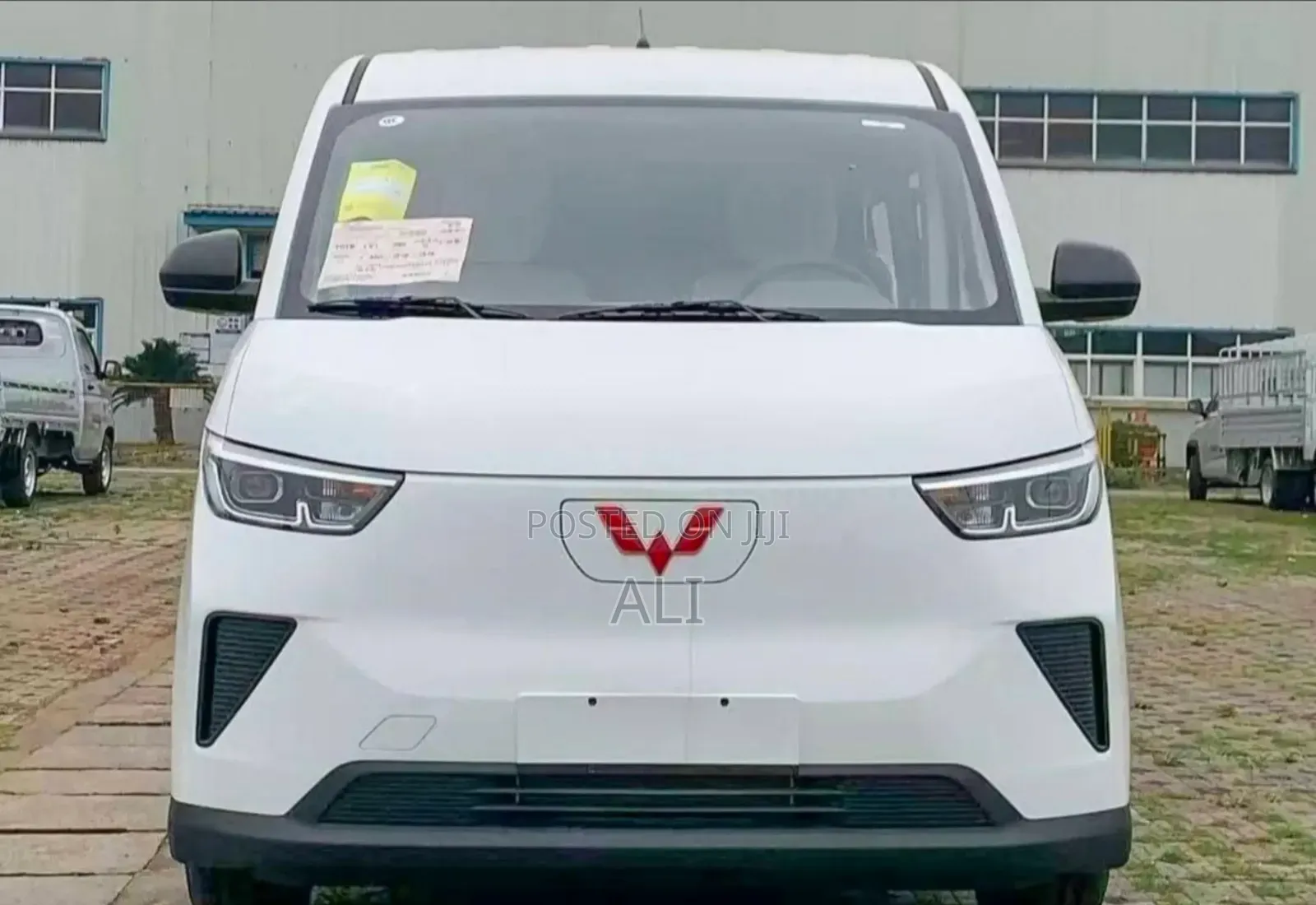 New Wuling EV80 2025 White