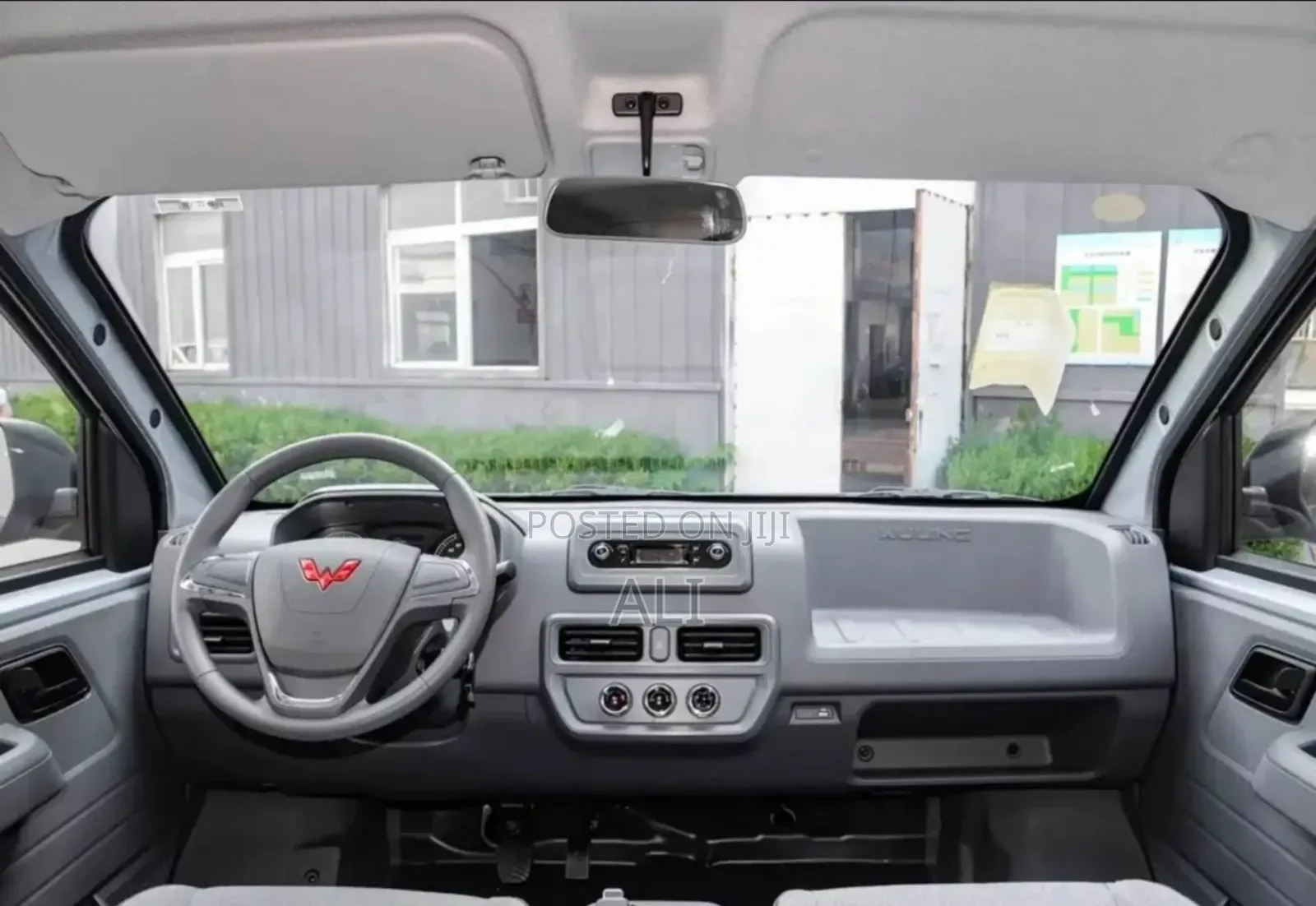 New Wuling EV80 2025 White