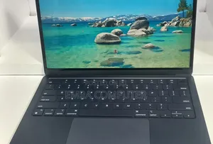 New Laptop Apple MacBook Air 2022 M2 8GB Apple M2 SSD 256GB