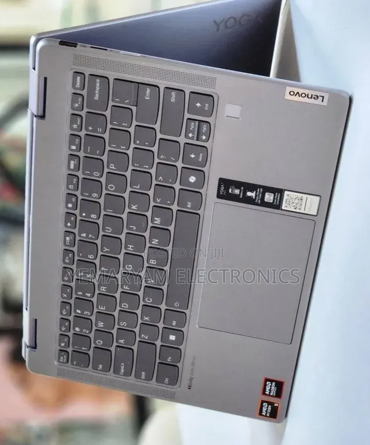 New Laptop Lenovo Yoga Slim 7 16GB AMD Ryzen 7 SSD 512GB