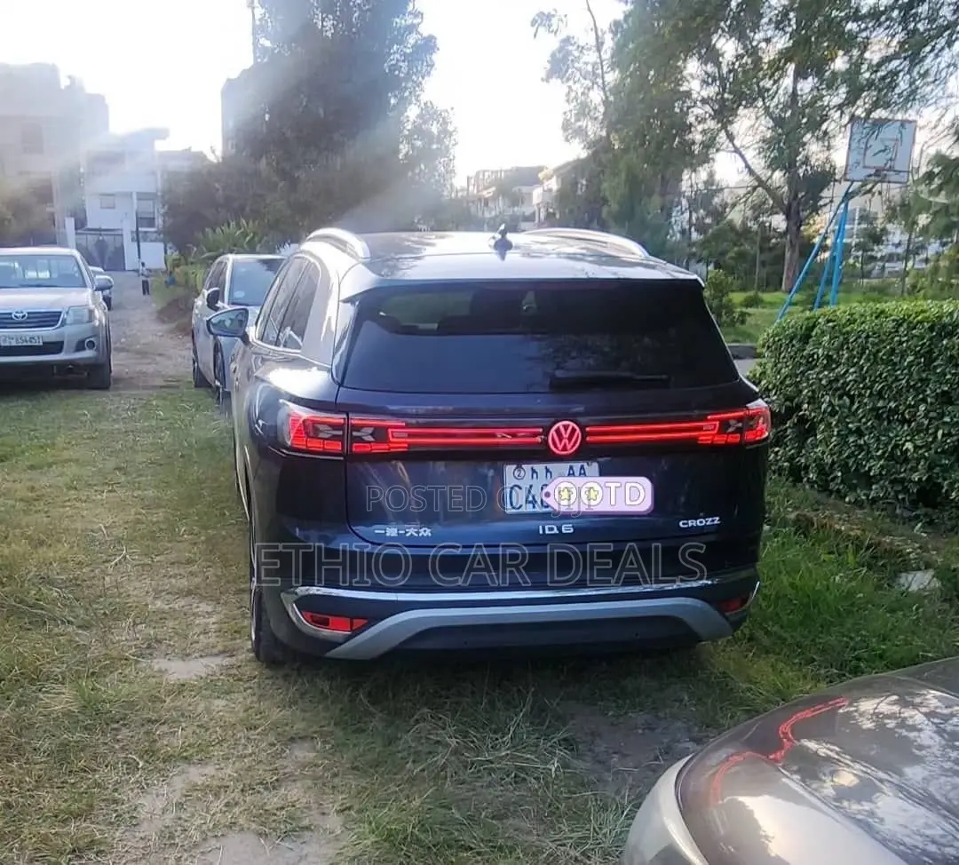 Volkswagen ID.6 2023 Black