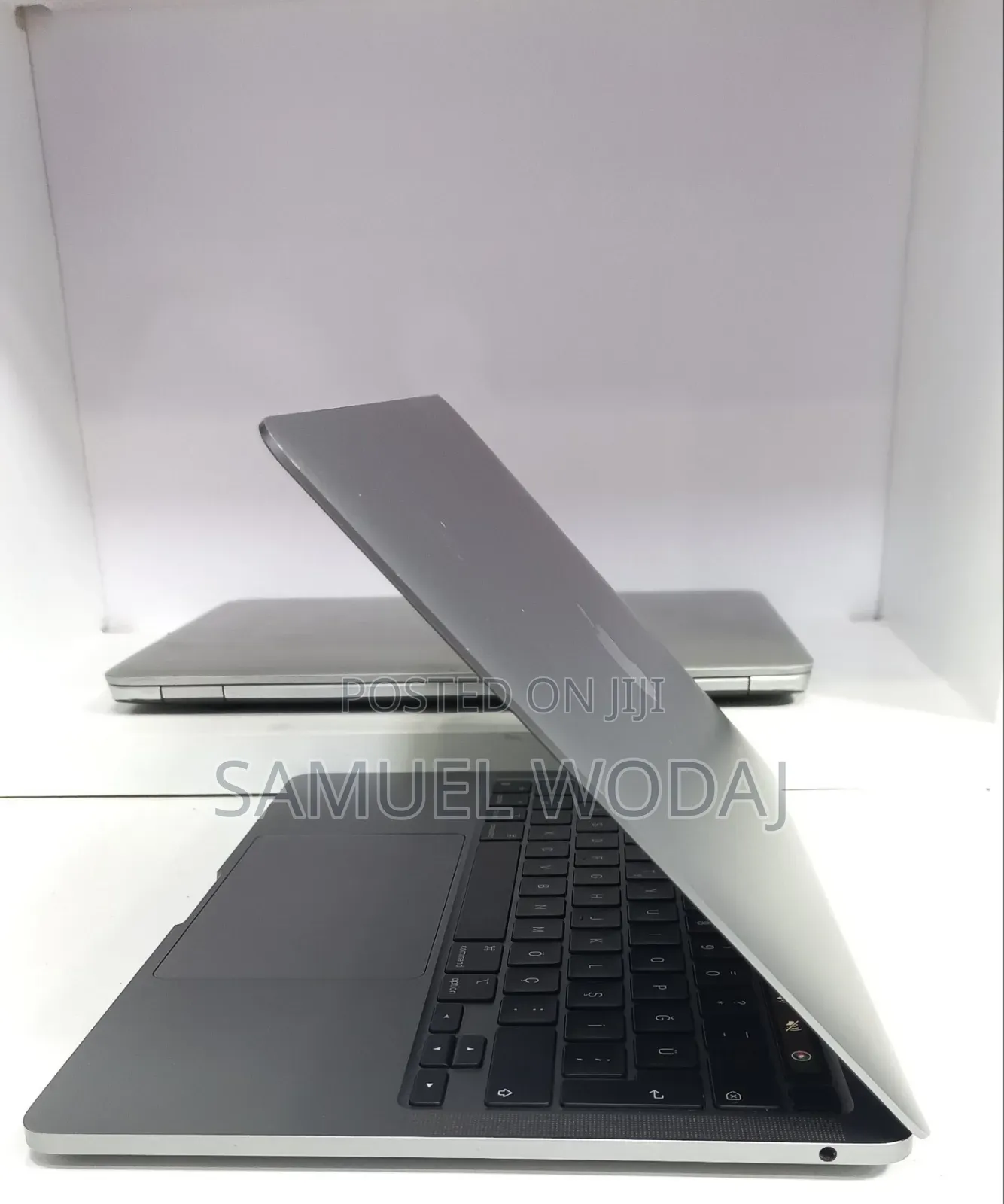 New Laptop Apple MacBook Air 2020 M1 8GB Apple M1 SSD 256GB