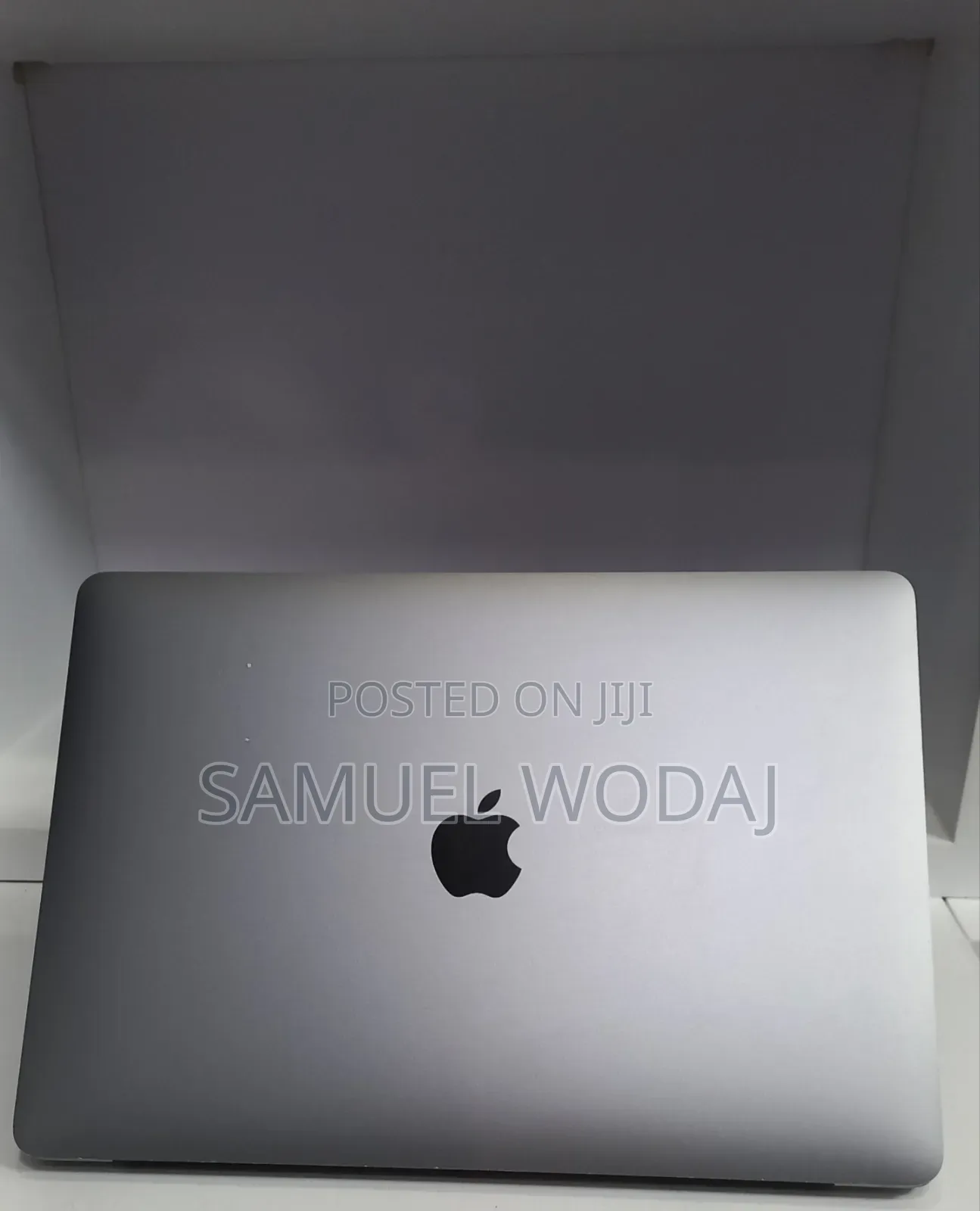 New Laptop Apple MacBook Air 2020 M1 8GB Apple M1 SSD 256GB