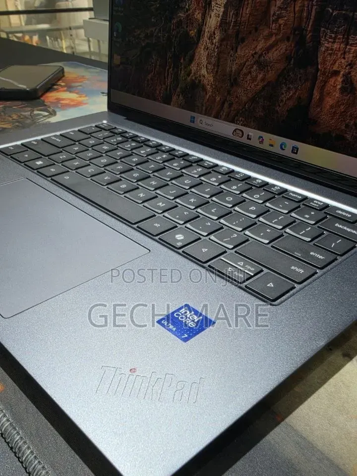 New Laptop Lenovo ThinkPad Yoga 16GB Intel Core Ultra 7 SSD 1T