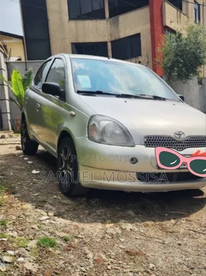 Toyota Yaris 1999 Silver