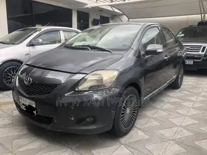 Toyota Belta 2008 Gray