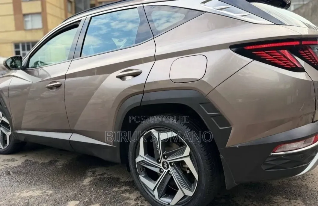 Hyundai Tucson Hybrid 2023