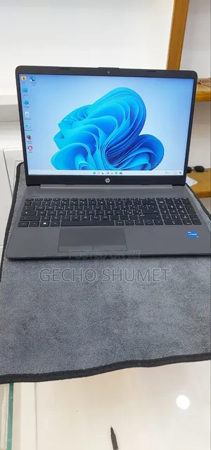 New Laptop HP 250R G10 16GB Intel Core i5 HDD 1T