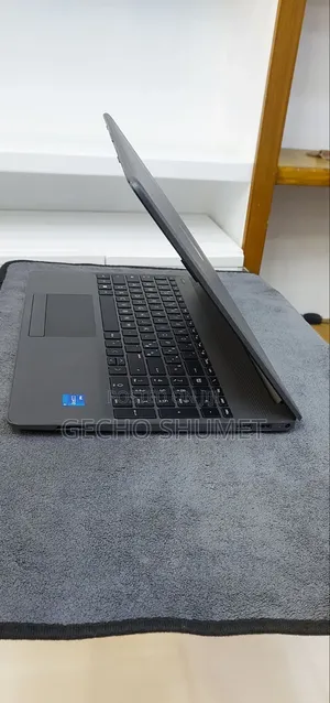 New Laptop HP 250R G10 16GB Intel Core i5 HDD 1T