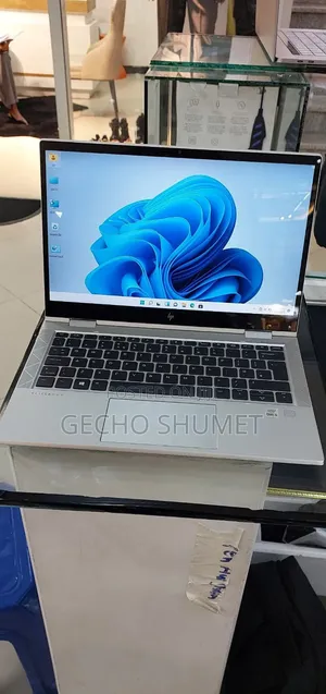 New Laptop HP EliteBook 830 G7 16GB Intel Core i7 SSD 512GB