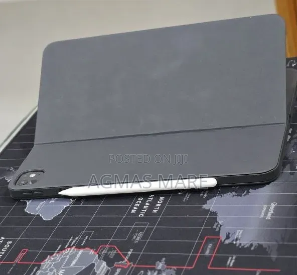 New Apple iPad Pro (2022) 256 GB