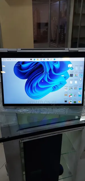 New Laptop HP EliteBook 830 G8 16GB Intel Core i5 SSD 512GB