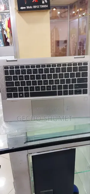 New Laptop HP EliteBook 830 G8 16GB Intel Core i5 SSD 512GB