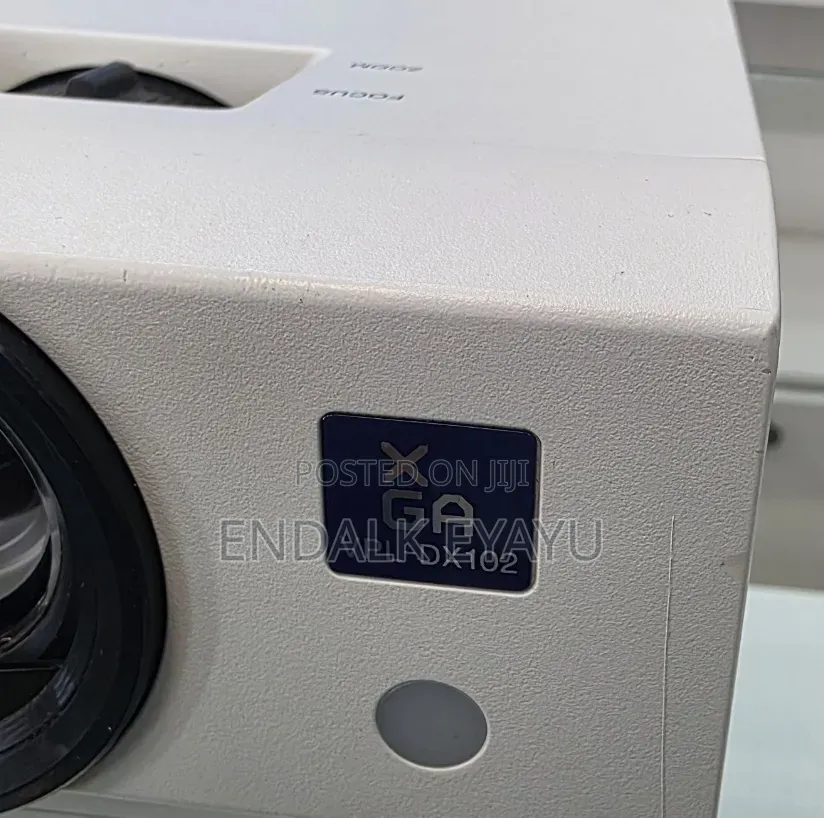 Sony Projector VPL-Dx102
