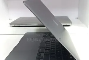 New Laptop Apple MacBook Pro 2020 M1 8GB Apple M1 Pro SSD 256GB