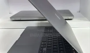 New Laptop Apple MacBook Pro 2020 M1 8GB Apple M1 Pro SSD 256GB