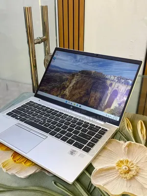 New Laptop HP EliteBook 840 G7 16GB Intel Core i7 SSD 512GB