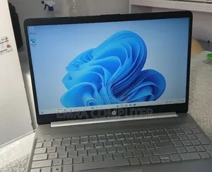 New Laptop HP 16GB Intel Core i5 SSD 512GB