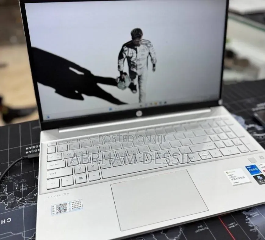 New Laptop HP 16GB Intel Core i5 SSD 512GB