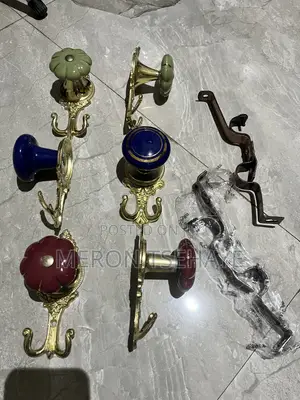 Curtain Tieback Hook & Curtain Rod Bracket