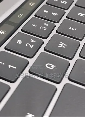 New Laptop Apple MacBook Pro 2021 M1 8GB Apple M1 SSD 512GB