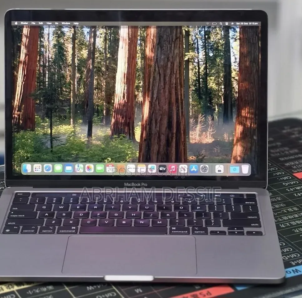 New Laptop Apple MacBook Pro 2021 M1 16GB Apple M1 SSD 512GB