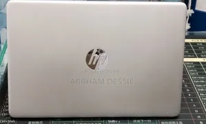 New Laptop HP 8GB AMD Ryzen 5 SSD 512GB