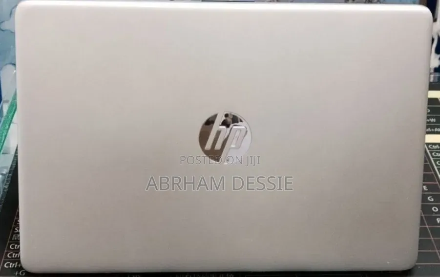New Laptop HP 8GB AMD Ryzen 5 SSD 512GB