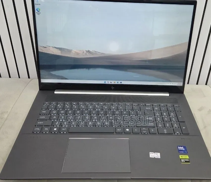 New Laptop HP 16GB Intel Core Ultra 7 SSD 512GB