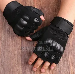 Half-Finger Tactical Hard-Knuckle Gloves Designed for Outdoor Sports