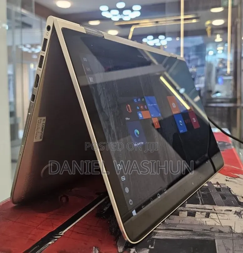 New Laptop HP Spectre 13 8GB Intel Core i5 SSD 256GB