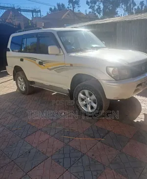 Toyota Land Cruiser 1998 White