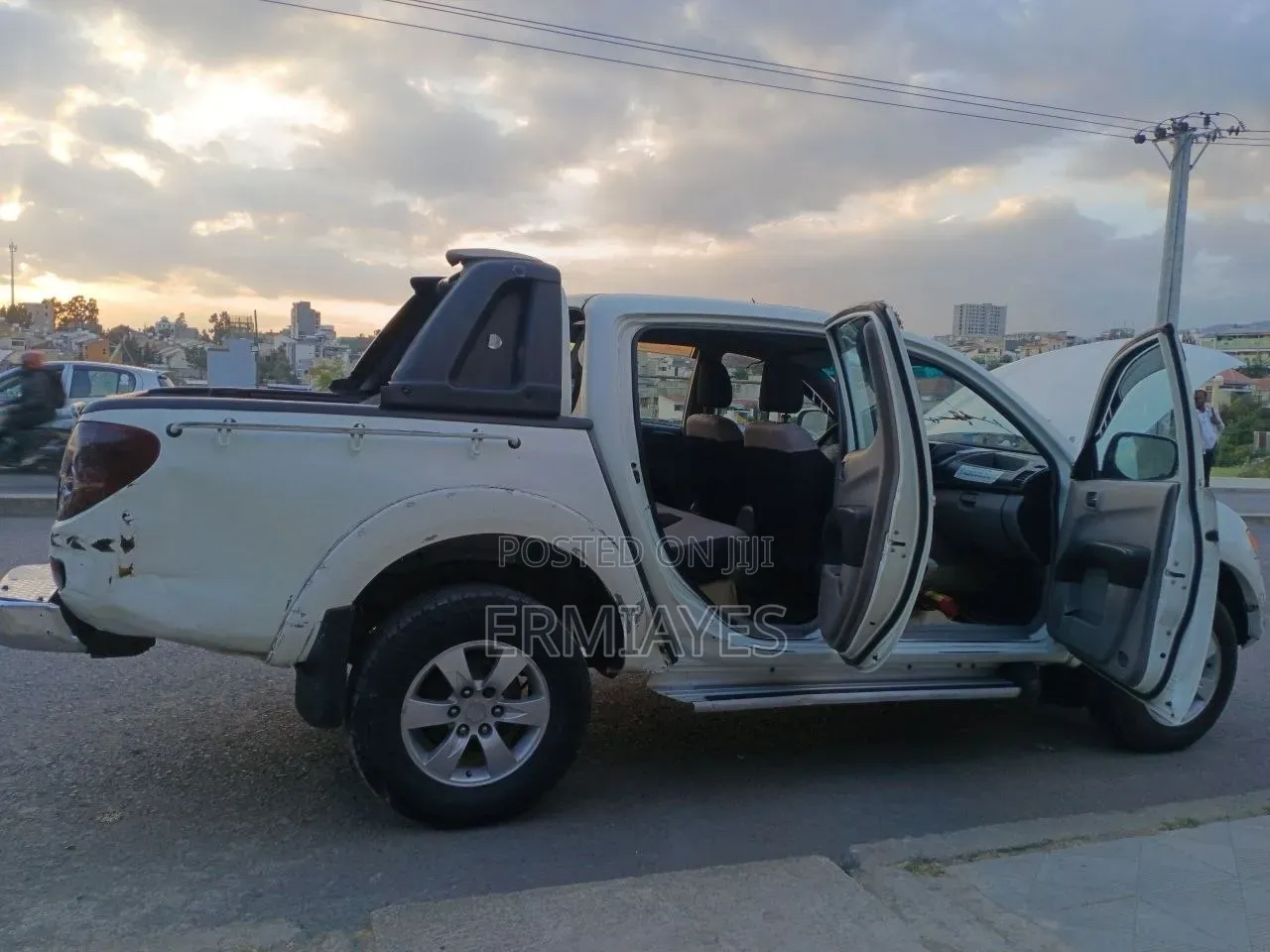 Mitsubishi L200 2007 White