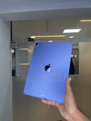 Apple iPad Air (2022) 256 GB Blue