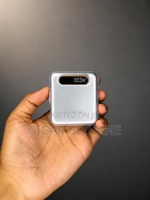 Oale Silver Edition – Wireless & Built-in Cable Charging Power Bank