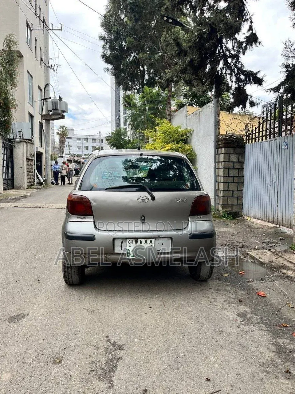Toyota Vitz 2003 Silver