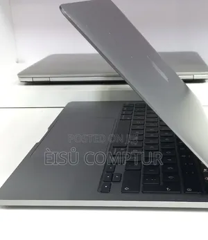 New Laptop Apple MacBook Pro 2021 M1 8GB Apple M1 Pro SSD 256GB
