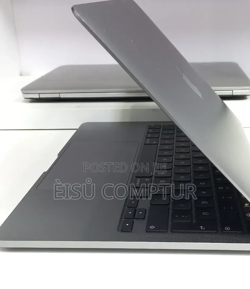 New Laptop Apple MacBook Pro 2021 M1 8GB Apple M1 Pro SSD 256GB
